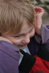 Autisme er en psykologisk udviklingsforstyrrelse. Da der findes flere former for autisme, taler man også om autisme-spektrum-forstyrrelser. Ved autisme taler man om vanskeligheder inden for det sociale samspil, social kommunikation og manglende fleksibilitet samt nedsat social forestillingsevne.